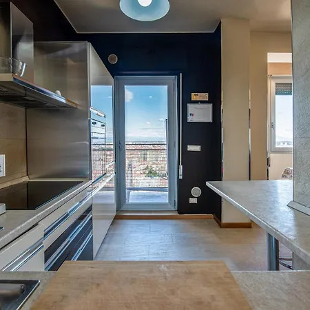 Apartment Roby's Panoramic House