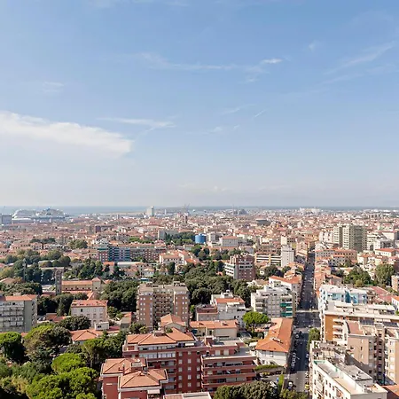 Skyline Michelucci Attico Moderno Con Vista Livorno